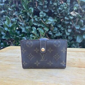 Louis Vuitton Brown Monogram Kisslock Wallet